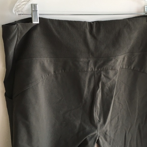 Athleta Excursion Hybrid Biker Shorts Size 2X - Picture 6 of 10